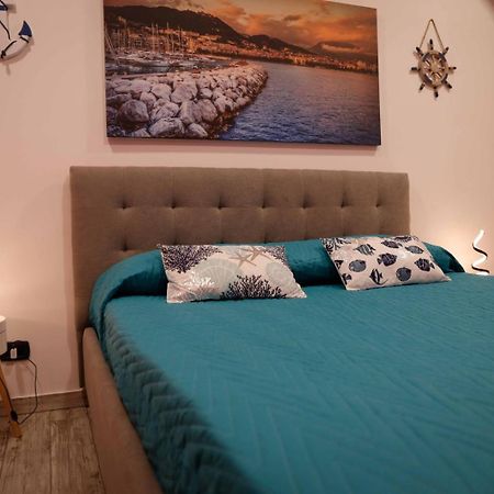 Stay In The Heart Of Salerno - Near The Duomo "La Finestra Sul Borgo" Zewnętrze zdjęcie