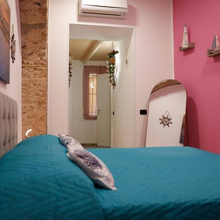 Stay In The Heart Of Salerno - Near The Duomo "La Finestra Sul Borgo" Zewnętrze zdjęcie