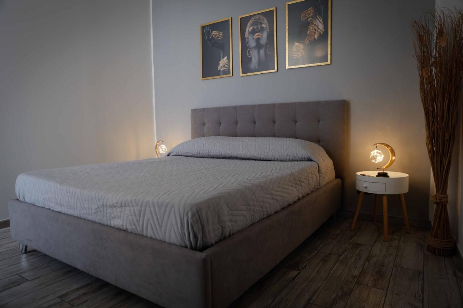 Stay In The Heart Of Salerno - Near The Duomo "La Finestra Sul Borgo" Zewnętrze zdjęcie