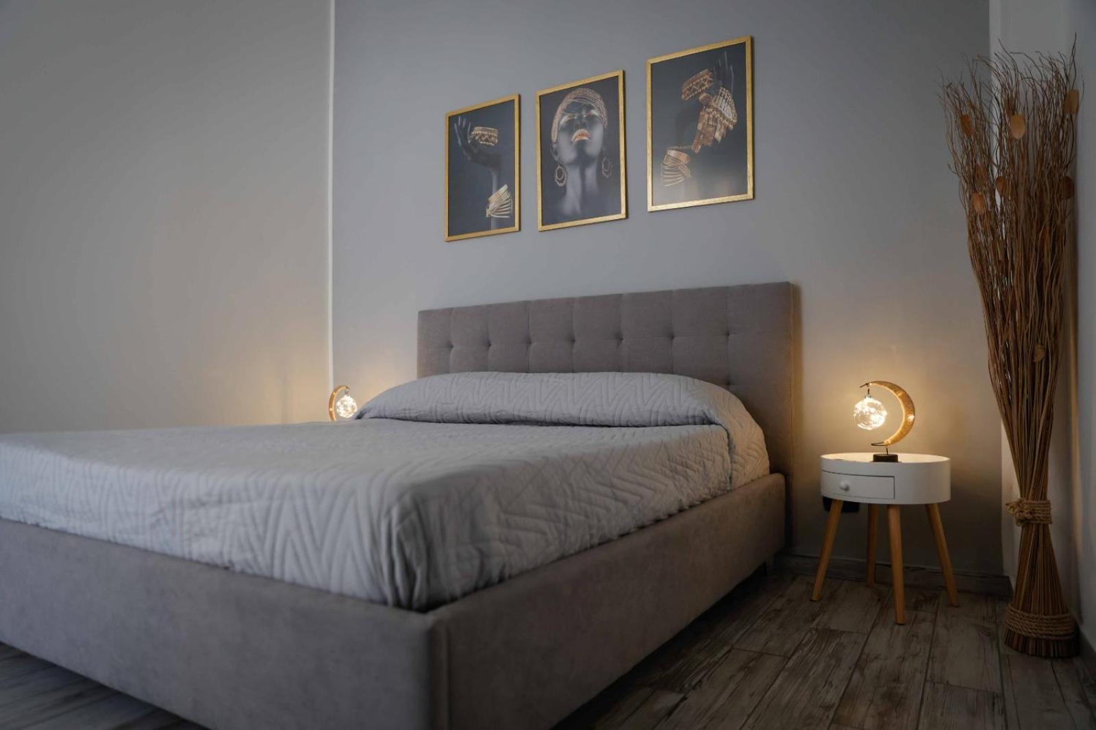 Stay In The Heart Of Salerno - Near The Duomo "La Finestra Sul Borgo" Zewnętrze zdjęcie
