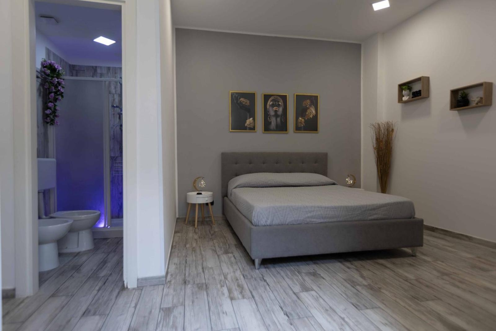 Stay In The Heart Of Salerno - Near The Duomo "La Finestra Sul Borgo" Zewnętrze zdjęcie